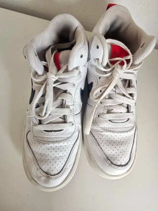 Botas deportivas Nike blancas y azules T36
