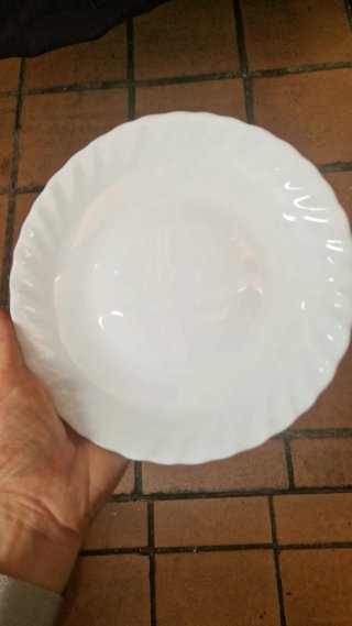 30und Platos de postre de porcelana blanca