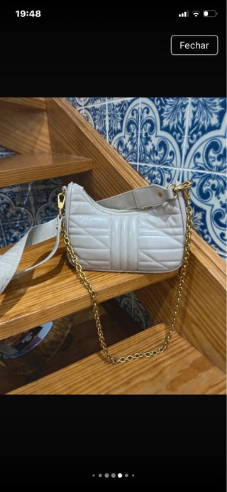Bolsa Liu Jo bege com detalhes dourados