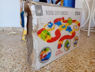 Circuito y parking coches plástico eureka kids
