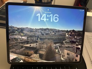 iPad Pro 12,9” M2 128GB + Magic Keyboard