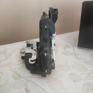 Actuador o cerradura eléctrica