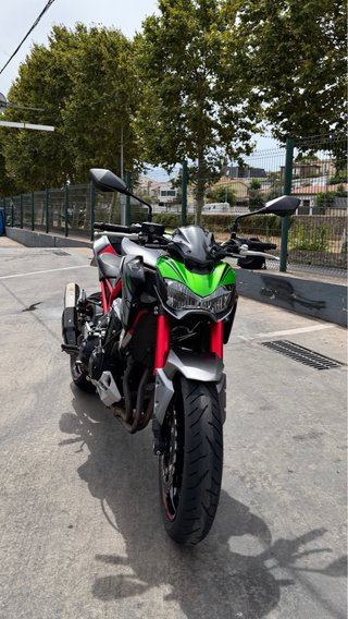 Kawasaki Z900