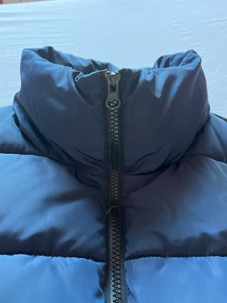 Abrigo acolchado azul marino