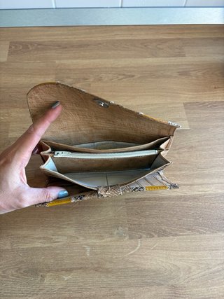 Cartera multicolor de piel