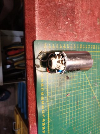 Motor Eléctrico BY4843 12VDC con escobillas
