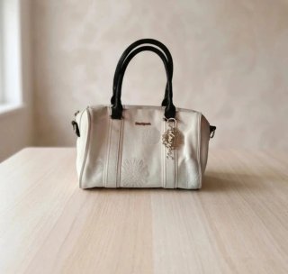 Bolso Desigual Blanco y Dorado