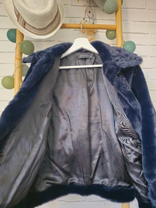 Chaqueta pelo con bordados flores a estrenar