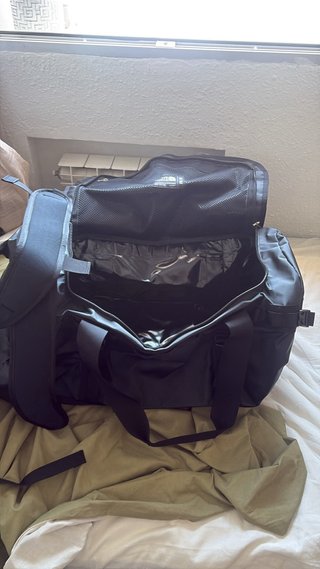 Mochila The North Face Base Camp M 71L Negra