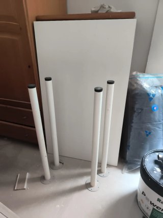 Patas Mesa Metal y Plástico Blancas