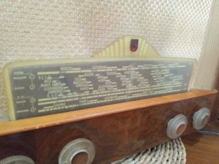 Antigua radio de los años 50.
