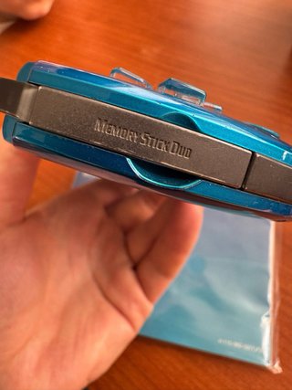PSP 3000 Vibrant Blue (Giappone)