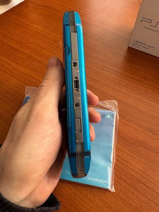 PSP 3000 Vibrant Blue (Giappone)