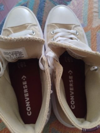 Converse All Star Beige y Morado