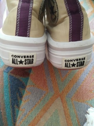Converse All Star Beige y Morado