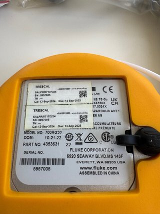 Fluke 700RG30 Manómetro Digital + 700HTP-2 Bomba