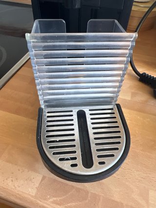 Cafetera Nespresso Krups Pixie.No funciona.Accesor