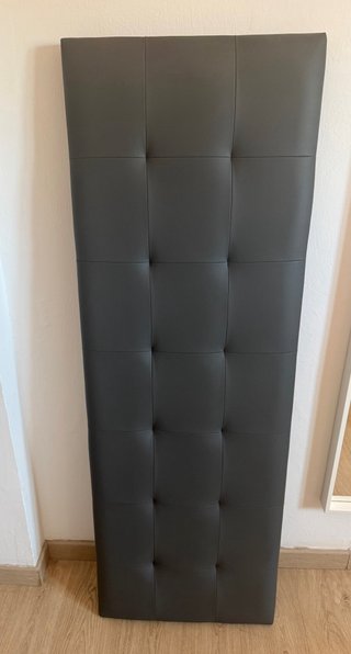 Cabecero Cama 1.50 Piel Gris Acolchado