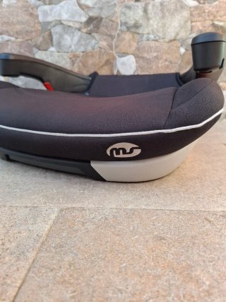 Alzador coche con sistema Isofix