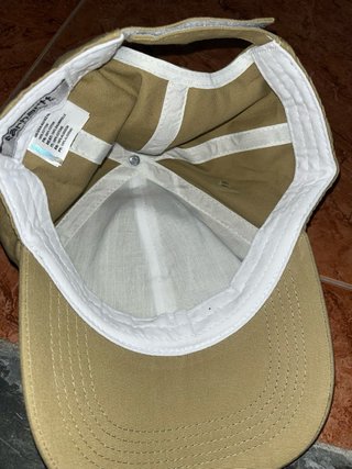 Gorra Carhartt Beige con Logo Bordado