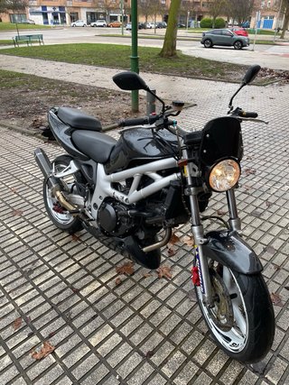 Suzuki SV650
