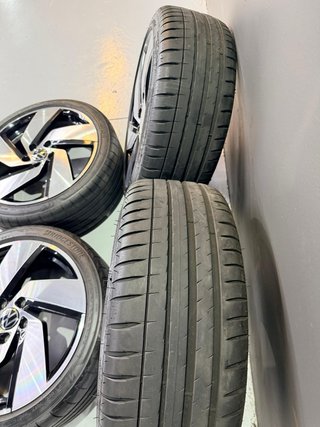 Llantas 18 ORIGINALES Volkswagen Golf GTI MK8