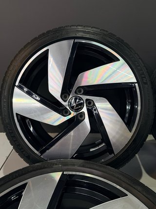 Llantas 18 ORIGINALES Volkswagen Golf GTI MK8