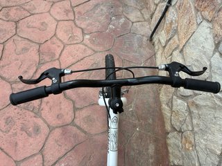 Bicicleta Infantil blanca 24”