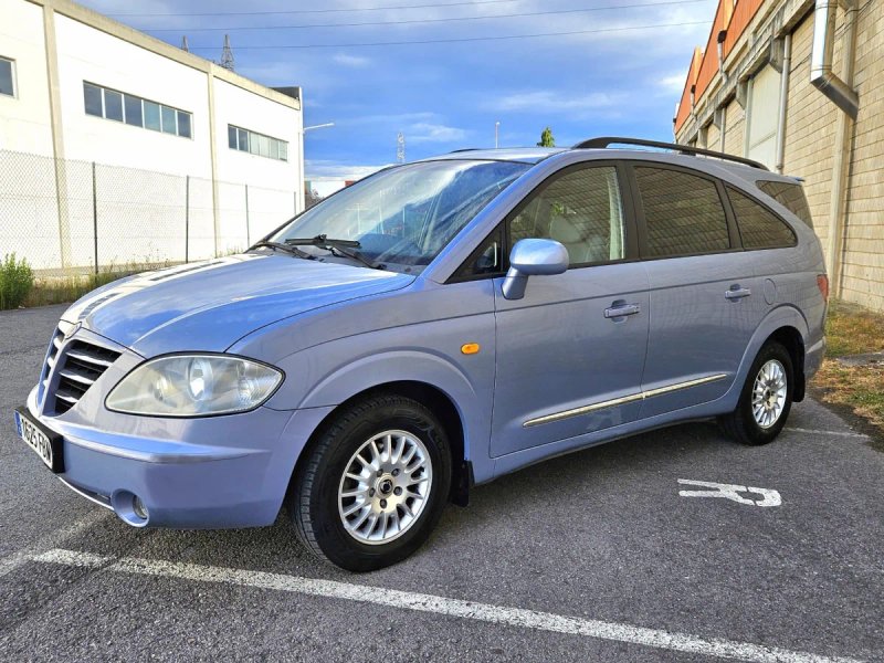SsangYong Rodius 2006 - foto 1