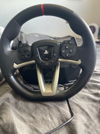Volante PS4/PS5 con pedales Thrustmaster