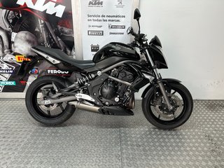 Kawasaki ER 6N Negra