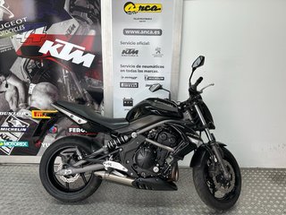 Kawasaki ER 6N Negra
