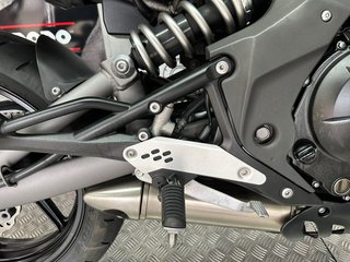Kawasaki ER 6N Negra