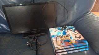 PS4 Pro 1TB + Mando dorado