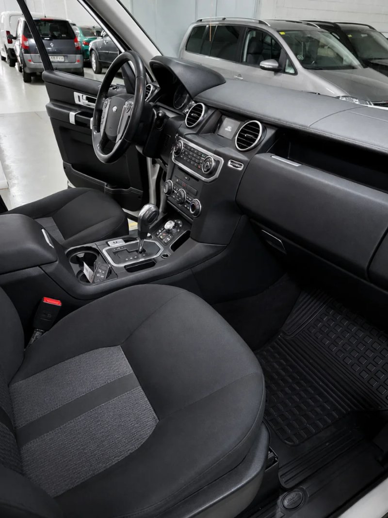 Land Rover Discovery Discovery4 3.0 TDV6 S 2011, foto 10