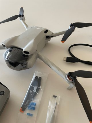 Dji Mini 3 Drone con Control Remoto