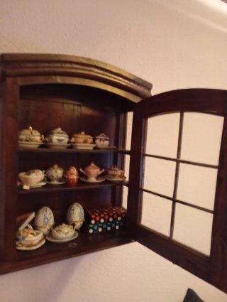 Armadio Vetrina Sospesa in Legno e Vetro