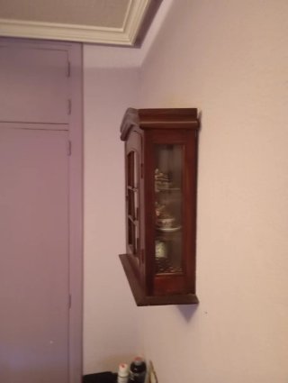 Armadio Vetrina Sospesa in Legno e Vetro