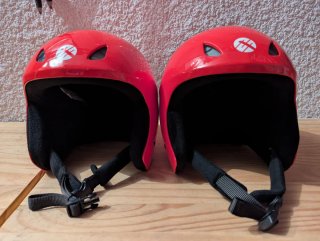 Casco de esquí infantil rojo