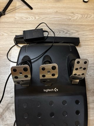 Volante Logitech G29 con Chasis