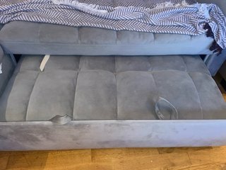 Sofá chaise longue gris tela