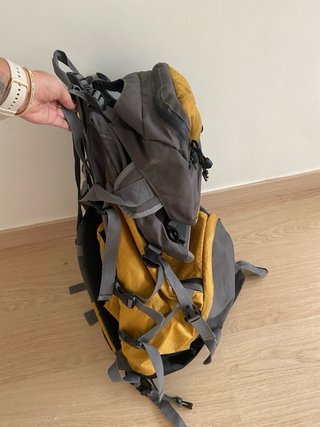 Maletín de viaje Totto gris y amarillo