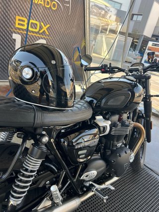Triumph Speed Twin 900 Negra