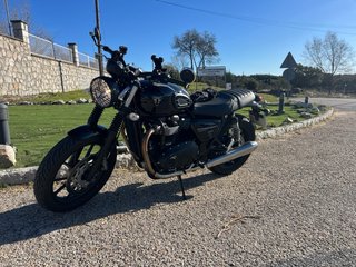 Triumph Speed Twin 900 Negra