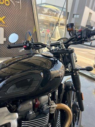 Triumph Speed Twin 900 Negra