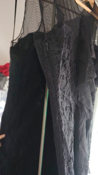 Vestido negro largo encaje con volantes