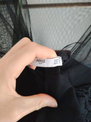 Vestido negro largo encaje con volantes