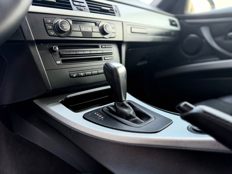 BMW Serie 3 2009, foto 22