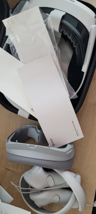 Gafas Realidad Virtual 3D Picó 4 + Mandos