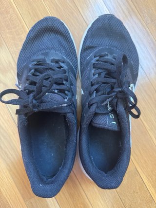 Zapatillas Nike Negras y Blancas